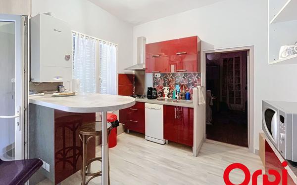 Immeuble à vendre    10 pièces •  Bourges