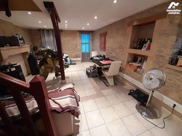 Uniquement chez 18cent16Notaires
Argences centre,
Gros potentiel pour ce bien partiellement a...