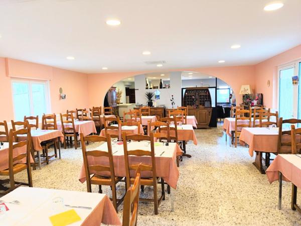 Murs commerciaux d'un restaurant reconnu, proche des grands axes routiers reliant Lorraine, Champagne et Bourgogne