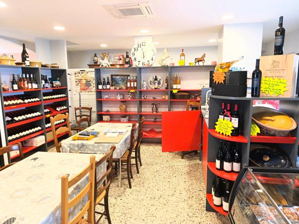 Murs commerciaux d'un restaurant reconnu, proche des grands axes routiers reliant Lorraine, Champagne et Bourgogne