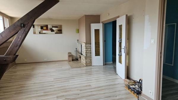 Appartement Cravanche 4/5 pièce(s) 105.67 m2