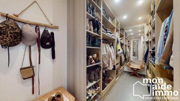 Superbe villa avec piscine, proche centre Casteljaloux