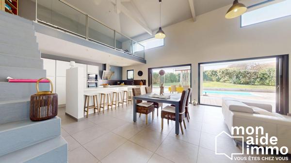 Superbe villa avec piscine, proche centre Casteljaloux