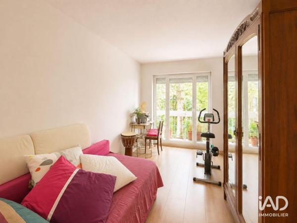 Appartement à vendre 3 pièces 65 m² Élancourt