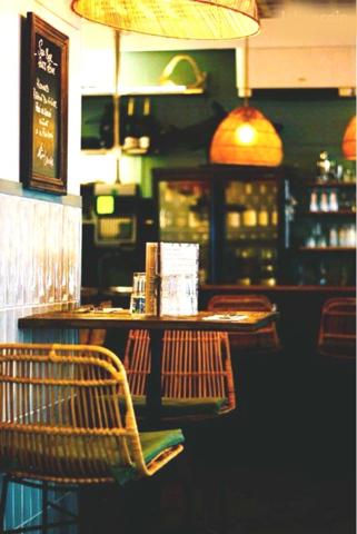 Restaurant Concept Street-food Emplacement No 1 MÂCON centre ville