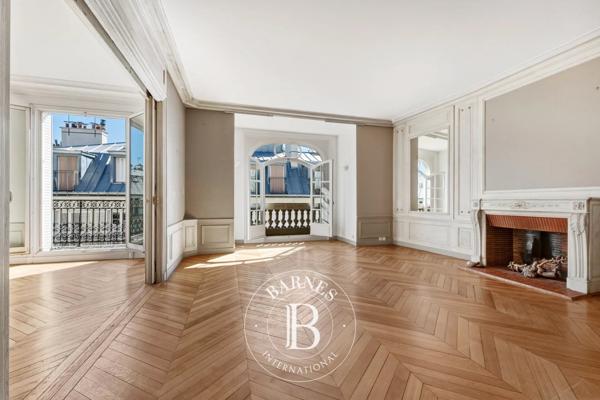 Paris 9ème, Appartement 4 Chambres -  238 m² à vendre