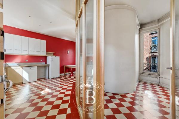 Paris 9ème, Appartement 4 Chambres -  238 m² à vendre