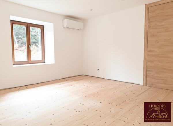 Hadol (88220) Belle bâtisse rénovée avec jardin, bois et pâtures