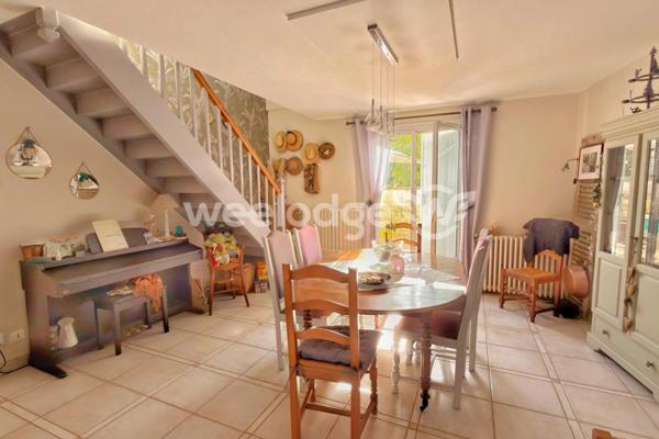 Maison à vendre 6 pièces de 155,72 m² à Magnac-sur-Touvre