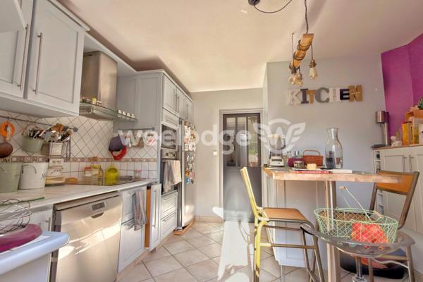 Maison à vendre 6 pièces de 155,72 m² à Magnac-sur-Touvre