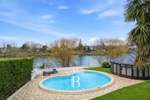 Saint-Maur-des-Fossés, Maison 5 Chambres -  245 m² à vendre