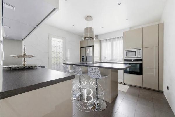 Saint-Maur-des-Fossés, Maison 5 Chambres -  245 m² à vendre