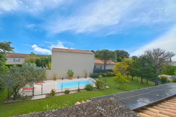 Villa avec gîte, piscine et vue à quelques minutes d’Uzès