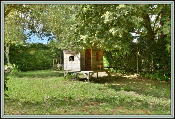 Villa avec gîte, piscine et vue à quelques minutes d’Uzès