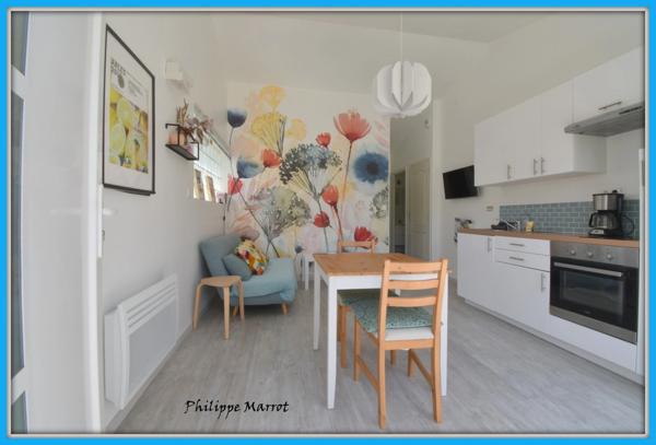 Villa avec gîte, piscine et vue à quelques minutes d’Uzès