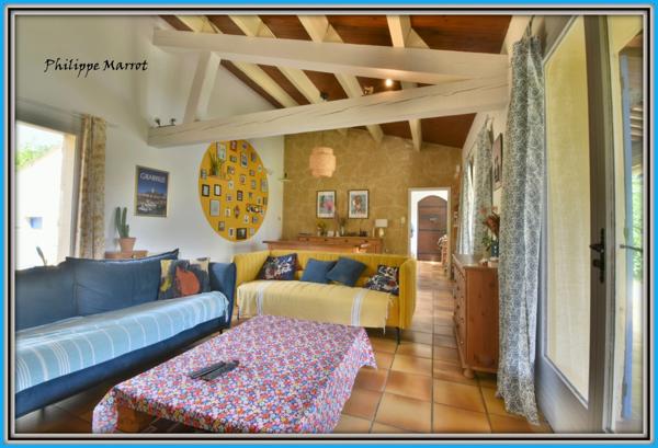 Villa avec gîte, piscine et vue à quelques minutes d’Uzès