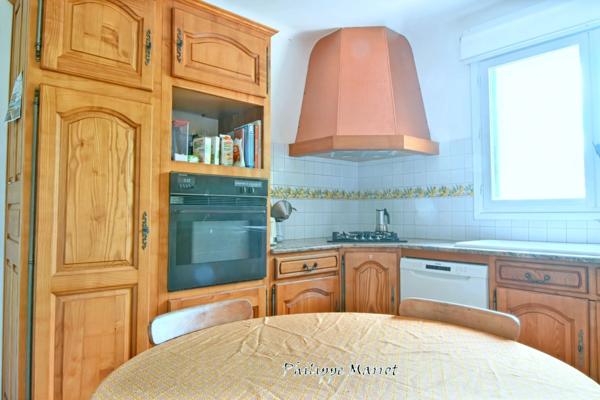 Villa avec gîte, piscine et vue à quelques minutes d’Uzès