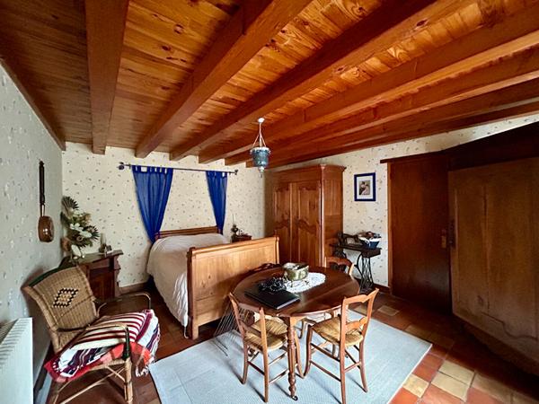 Maison Cherveux 4 pièce(s) 123 m2, Cherveux 79410