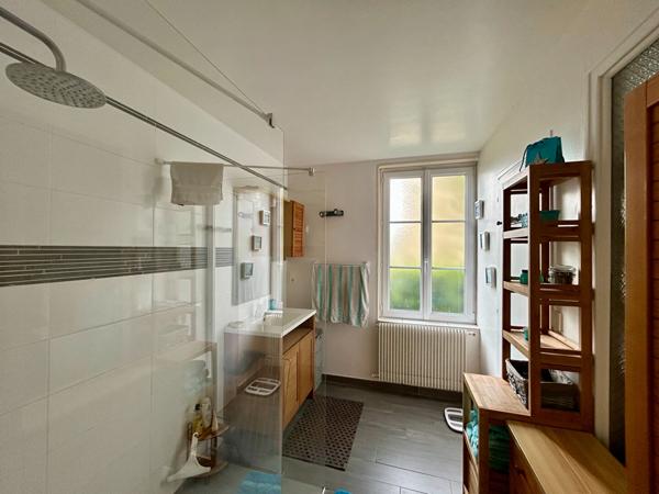 Maison Cherveux 4 pièce(s) 123 m2, Cherveux 79410