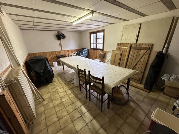 Pavillon sur sous-sol à 5 min de Bressuire