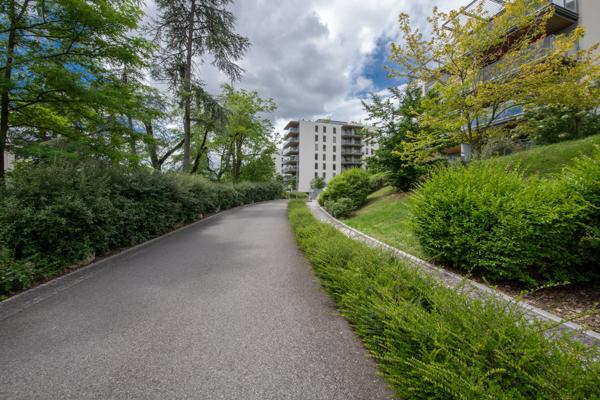 T3 MEUBLE DEBROUSSE LYON 5 TERRASSE JARDIN GARAGE