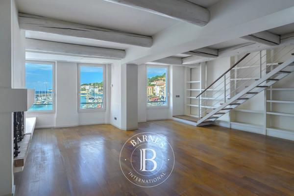Cassis, Maison de ville 3 Chambres -  218 m² à vendre