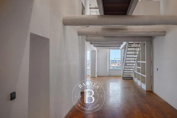 Cassis, Maison de ville 3 Chambres -  218 m² à vendre