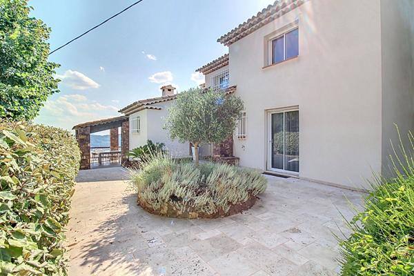 A VENDRE ! Maison Draguignan 8 pièces de 314 m² sur terrain 2549 m² de jardin avec piscine