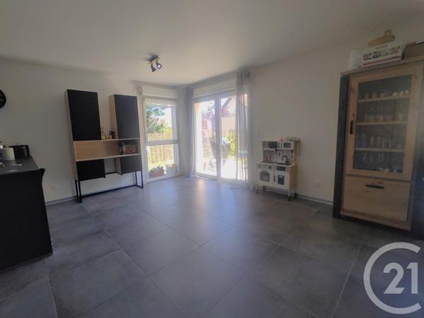 Appartement F3 Bis à vendre  5 pièces - 82 m2 MAMIROLLE - 25