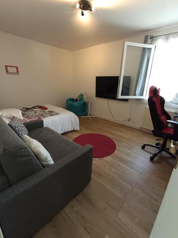 Très belle Maison Superbement Rénovée à qqs minutes à pied de la Gare RER de Cergy Saint Christophe