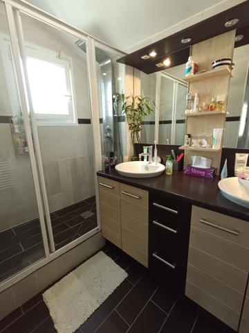 Très belle Maison Superbement Rénovée à qqs minutes à pied de la Gare RER de Cergy Saint Christophe