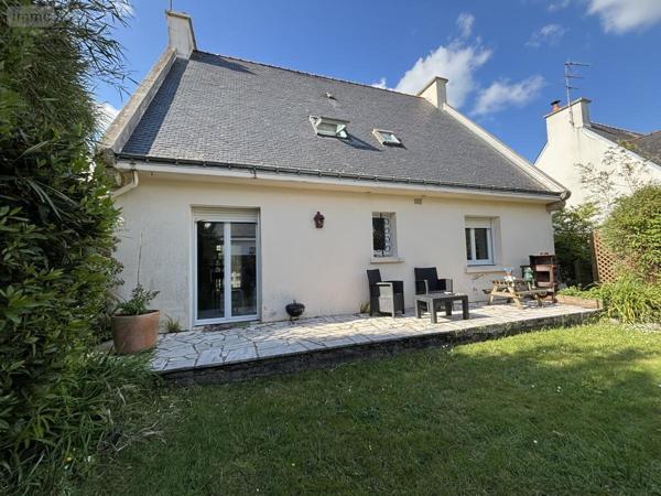 Maison à vendre à Ploemeur dans le Morbihan (56270), ref : 56082-1492   
Bourg