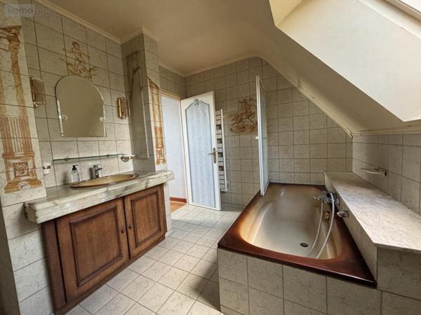 Maison à vendre à Ploemeur dans le Morbihan (56270), ref : 56082-1492   
Bourg