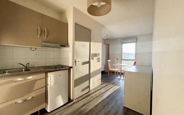 Appartement à vendre    1 pièce • 25,50 m2 Lyon 8