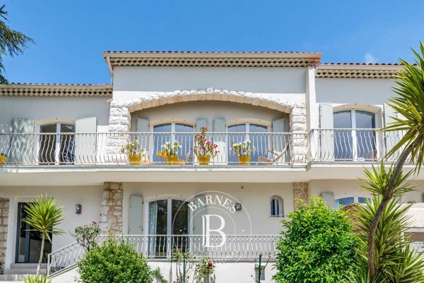 Mougins, Villa 5 Chambres -  258 m² à vendre
