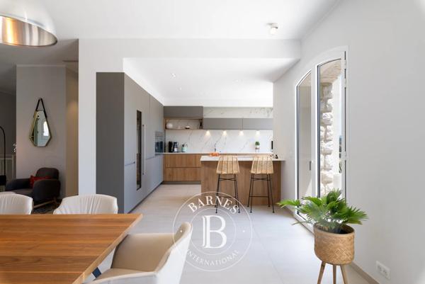 Mougins, Villa 5 Chambres -  258 m² à vendre