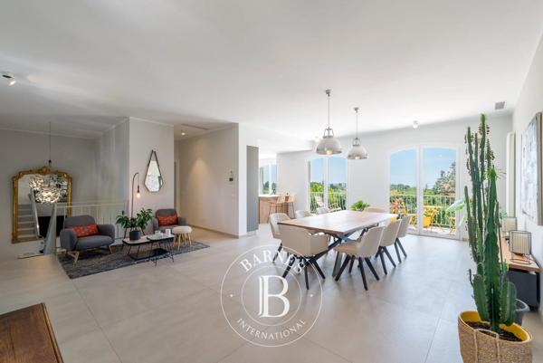 Mougins, Villa 5 Chambres -  258 m² à vendre