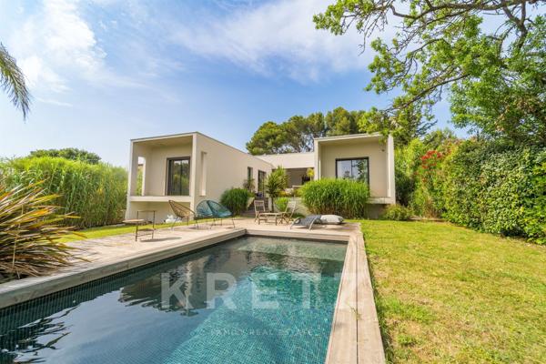 Villa contemporaine sur les hauteurs