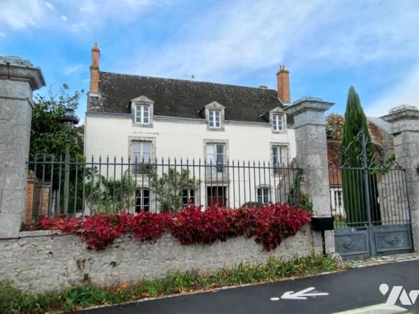 Maison Bourgeoise de 11 pièces de plus de 371 m²