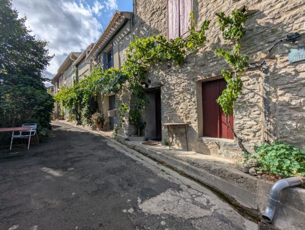 Maisons  de charme en pierre de pays 6 chambres , gite de rapport indépendant et jardin