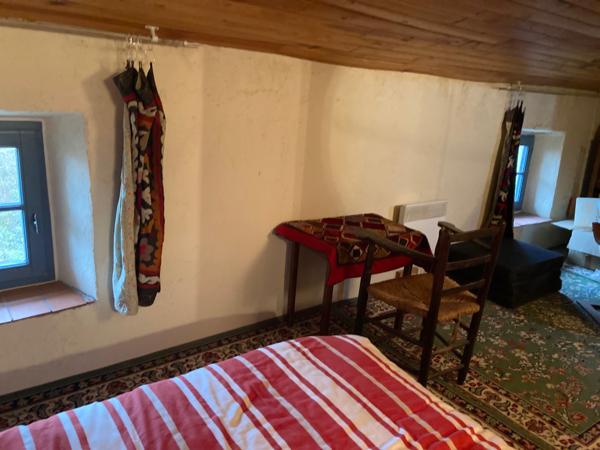 Maisons  de charme en pierre de pays 6 chambres , gite de rapport indépendant et jardin