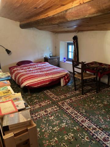 Maisons  de charme en pierre de pays 6 chambres , gite de rapport indépendant et jardin