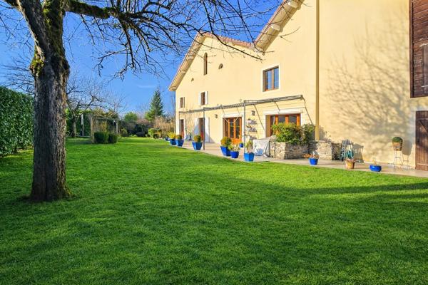 SUPERBE CORPS DE FERME RÉNOVÉ – CHARME, VOLUMES ET POTENTIEL