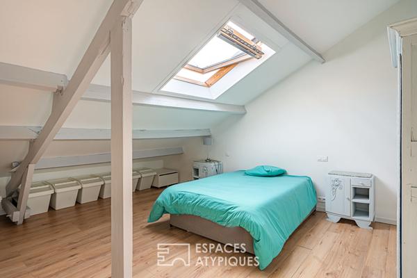 Ancien atelier transformé en loft avec Jardin