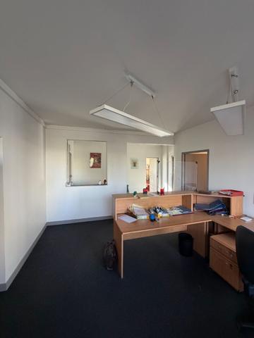 Bureaux à Louer proche de la mairie de Limoges - 90m² - LUMINEUX