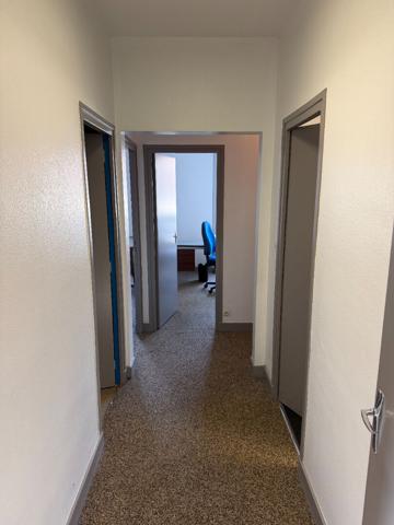 Bureaux à Louer proche de la mairie de Limoges - 90m² - LUMINEUX