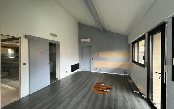 Maison à vendre    2 pièces •  Villeneuve-de-Marsan