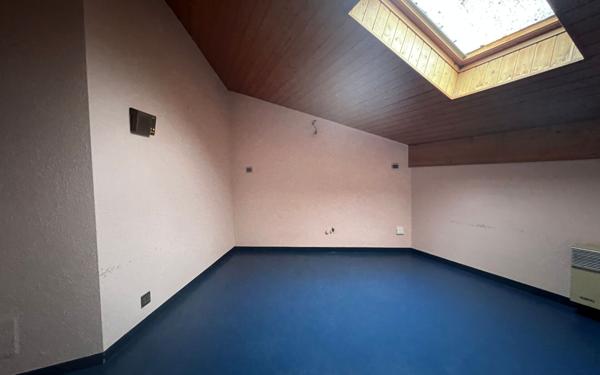 Maison à vendre    2 pièces •  Villeneuve-de-Marsan