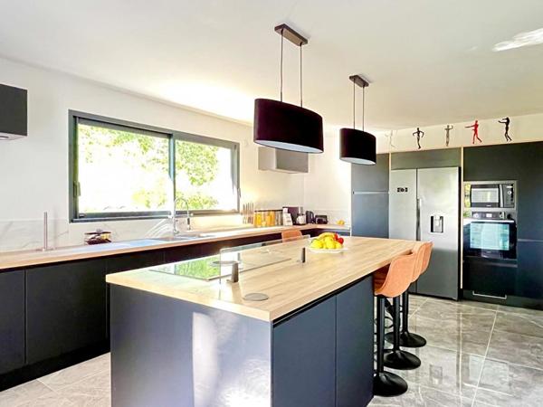 Maison Contemporaine au Ponts De Ce 6 pièce(s) 141 m2