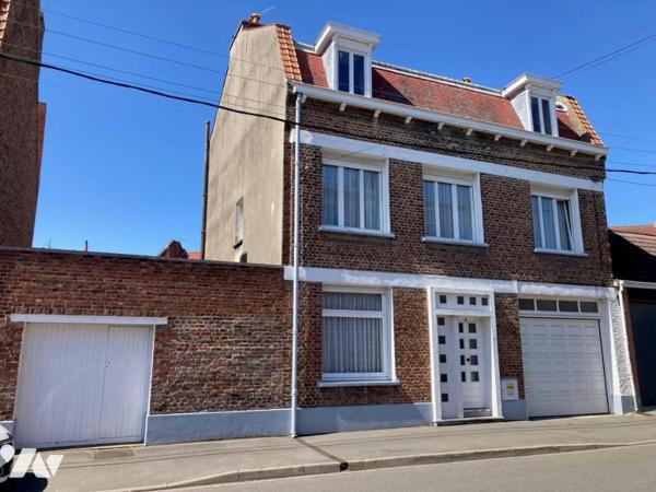 MAISON EN BRIQUES À VENDRE À LA BASSÉE